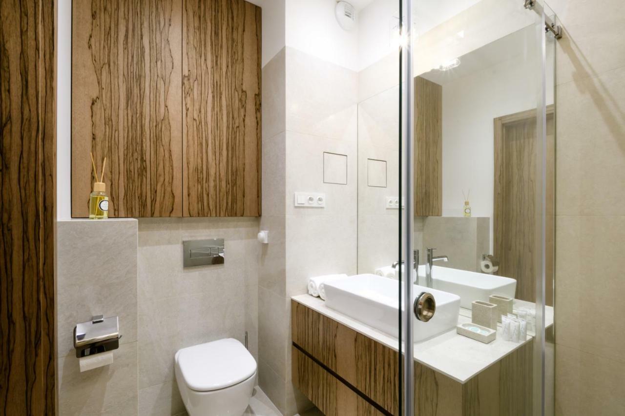 Luxlux Apartments Afara Varsavia Esterno foto